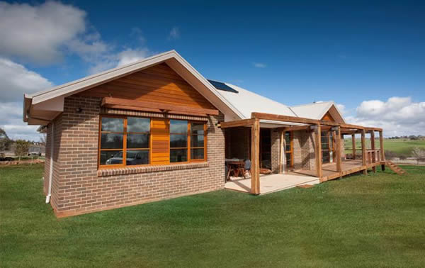 Отделка лицевым кирпичом