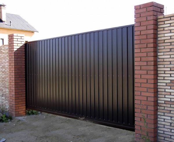 Ворота из профнастила