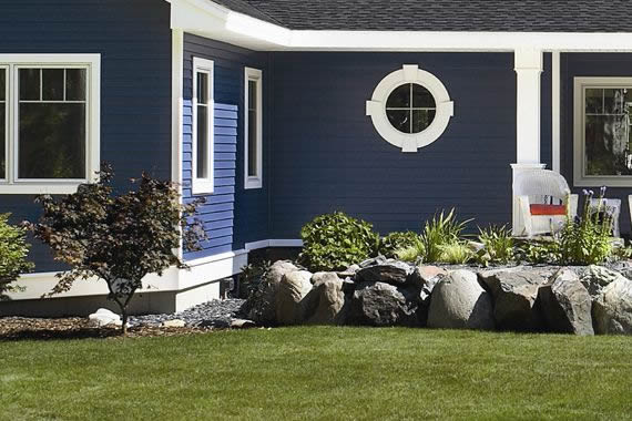 Отделка коттеджа сайдингом