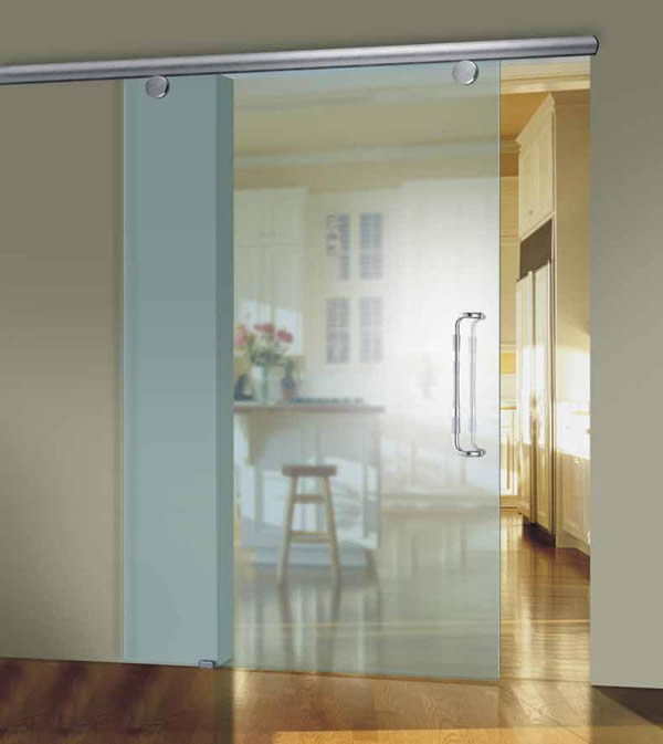 Вариант расположения стеклянных дверей в интерьере