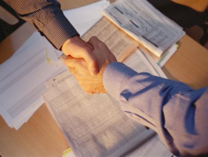 Как найти строителей