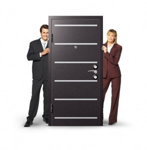 Металлическая дверь