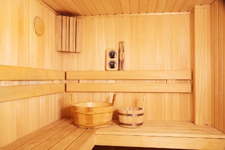 Баня, обшитая вагонкой из липы