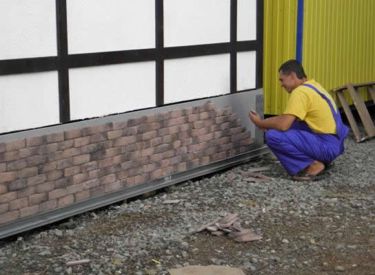 Чем можно произвести отделку фундаментов