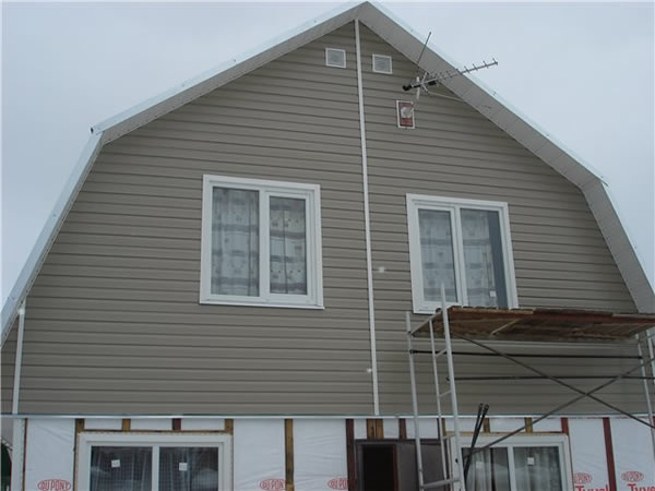 Фронтон, отделанный сайдингом