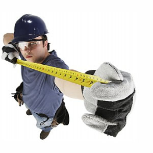 kak-pravilno-zamerit-natyznoi-potolok