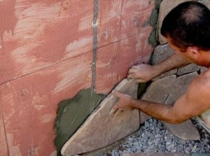 Как сделать правильно отделку натуральным камнем