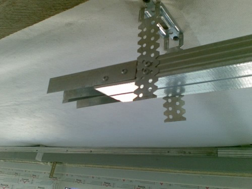 Крепление для монтажа каркаса и гипсокартона