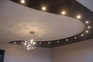 Монтаж двухуровневых натяжных потолков