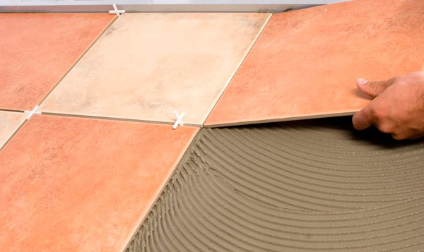 Монтаж при помощи состава