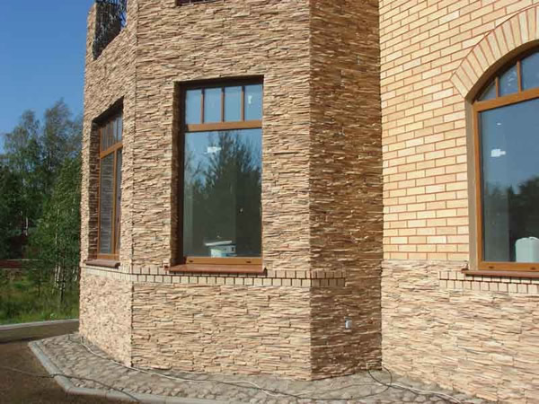 Облицовка рваным камнем