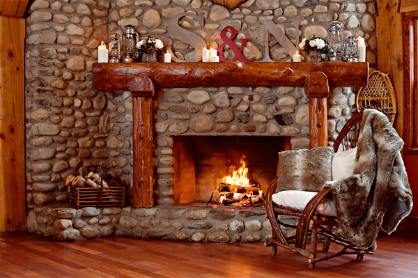 Облицовка камнем камина