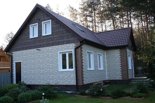 Обшивка фронтона деревянным сайдингом