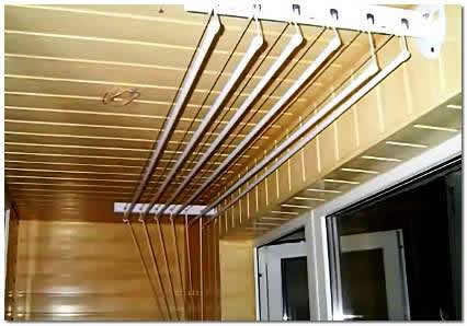 Отделка балкона пластиком