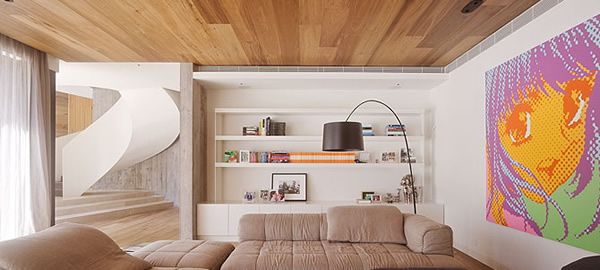 Паркетная доска в качестве потолочного покрытия