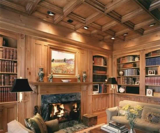 Отделка потолка деревянными панелями