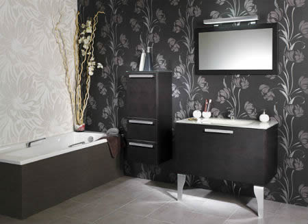 Отделка ванной обоями