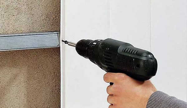 Крепление саморезами к обрешетке