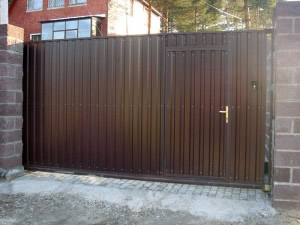 Откатные ворота своими руками