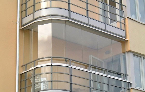 Панорамное остекление балкона