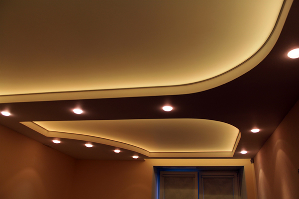 podsvetka-potoloka-svetodioidnimi-lentami