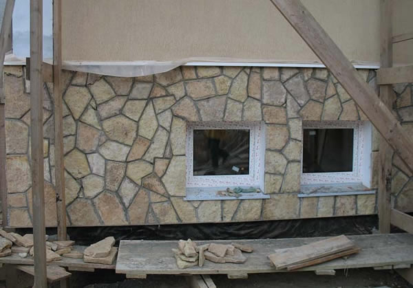 Применяем для отделки природный камень