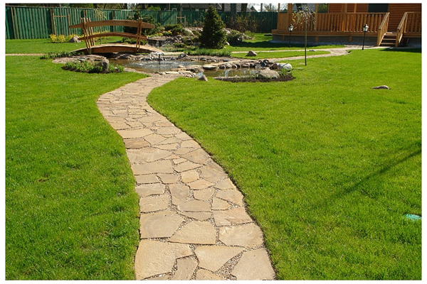 Рваный камень - тротуар