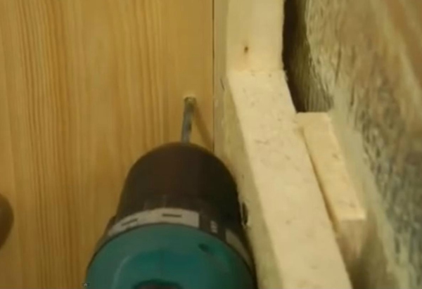 Сверление перед закручиванием шурупов