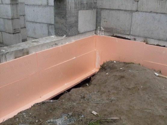 Технологические особенности облицовки цоколя