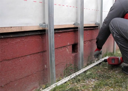 Установка обрешетки для крепления сайдинга