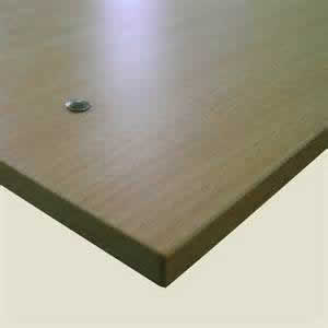 Лист ДСП, покрытый ламинатом