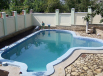 Варианты отделки уличных бассейнов