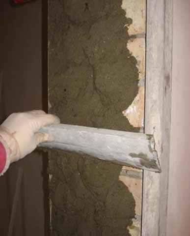 Выравнивание откосов при помощи штукатурки