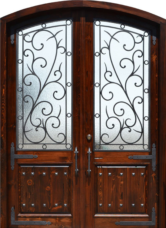 Входная дверь с ковкой