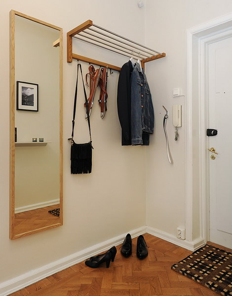 Зеркало в прихожей